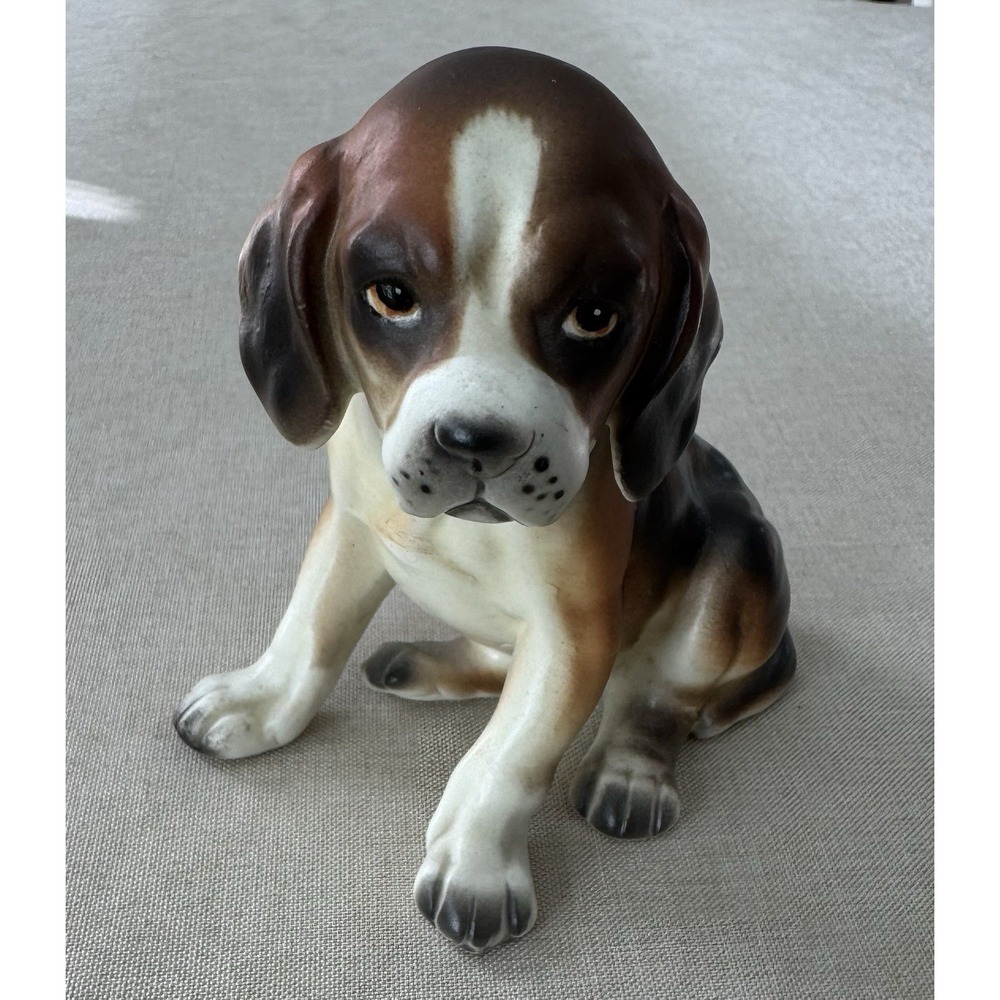 Vintage Mid Century Ceramic Beagle Puppy Figurine‎ Hand Painted Dog Decor